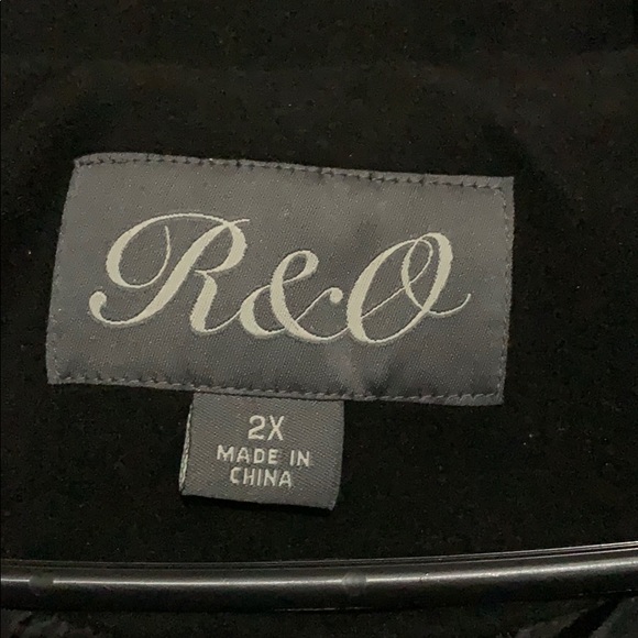 Black coat - Picture 2 of 3